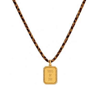 Label text cord necklace